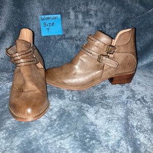 Woman’s Boots